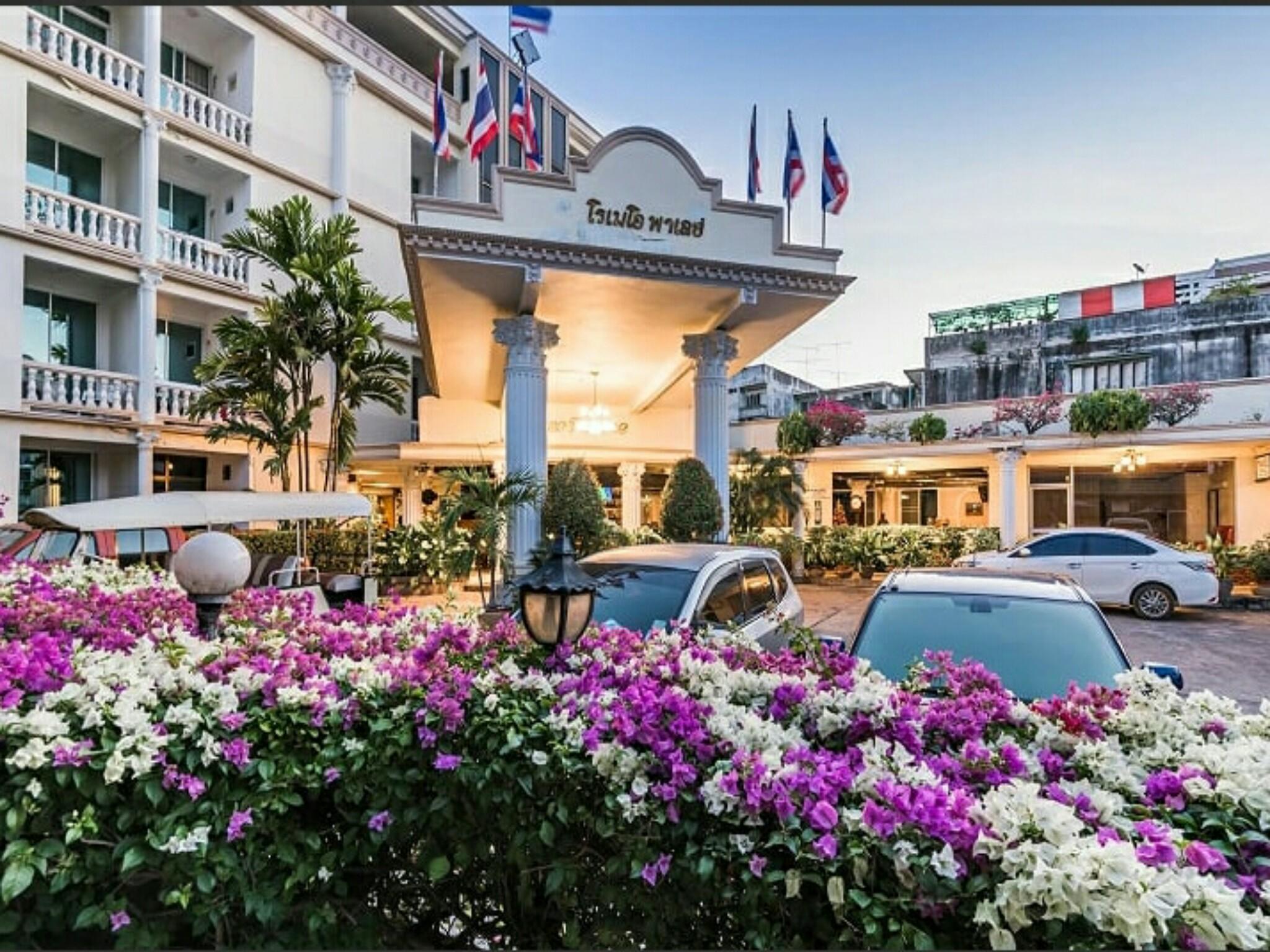 Hotel Romeo Palace Pattaya Bagian luar foto